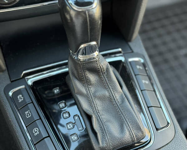 Серый Шкода Суперб, объемом двигателя 2 л и пробегом 282 тыс. км за 11900 $, фото 38 на Automoto.ua