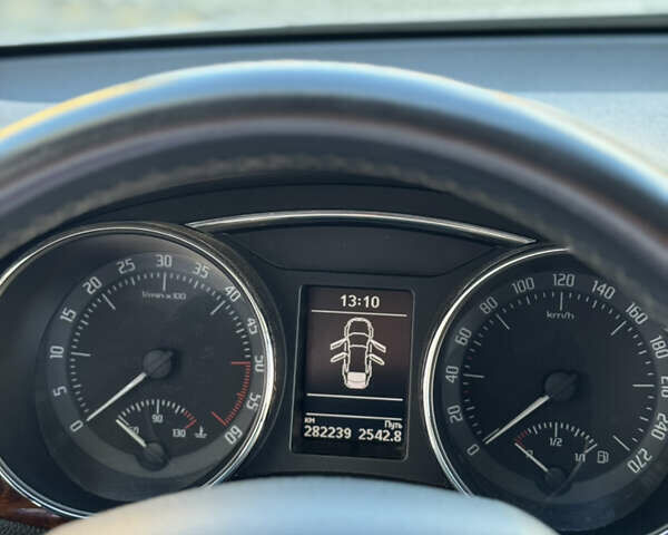 Серый Шкода Суперб, объемом двигателя 2 л и пробегом 282 тыс. км за 11900 $, фото 40 на Automoto.ua