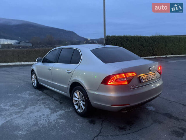 Серый Шкода Суперб, объемом двигателя 2 л и пробегом 300 тыс. км за 11600 $, фото 6 на Automoto.ua