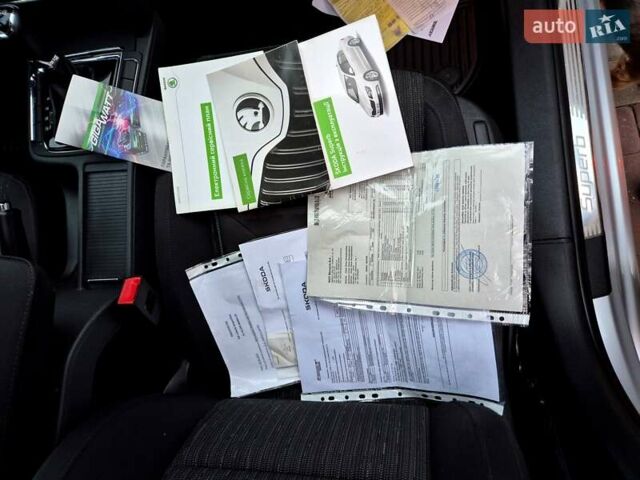 Серый Шкода Суперб, объемом двигателя 1.8 л и пробегом 167 тыс. км за 11800 $, фото 48 на Automoto.ua