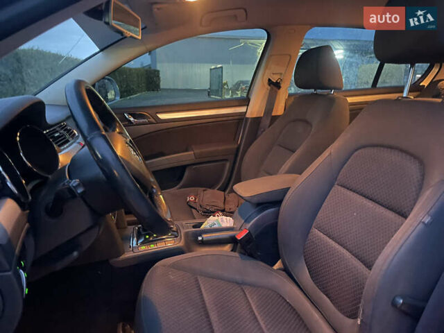 Серый Шкода Суперб, объемом двигателя 2 л и пробегом 300 тыс. км за 11600 $, фото 11 на Automoto.ua