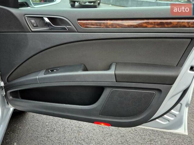 Серый Шкода Суперб, объемом двигателя 1.8 л и пробегом 167 тыс. км за 11800 $, фото 33 на Automoto.ua