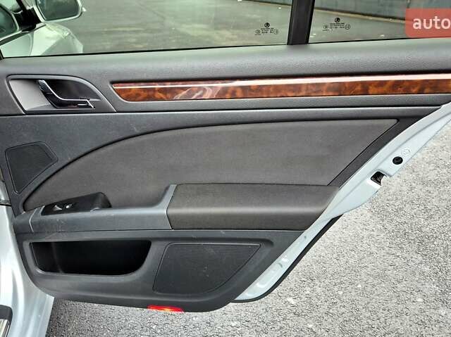 Серый Шкода Суперб, объемом двигателя 1.8 л и пробегом 167 тыс. км за 11800 $, фото 30 на Automoto.ua