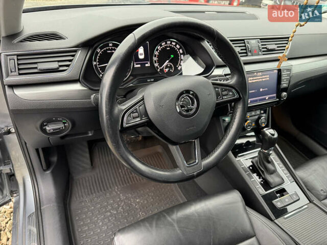 Сірий Шкода Суперб, об'ємом двигуна 2 л та пробігом 246 тис. км за 15900 $, фото 22 на Automoto.ua