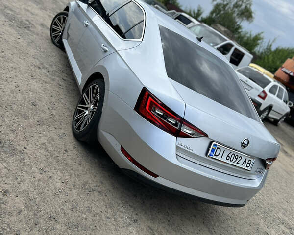 Сірий Шкода Суперб, об'ємом двигуна 1.97 л та пробігом 262 тис. км за 18000 $, фото 7 на Automoto.ua