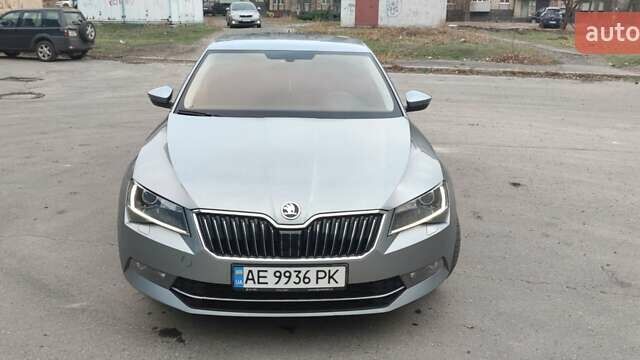 Серый Шкода Суперб, объемом двигателя 1.8 л и пробегом 174 тыс. км за 16900 $, фото 3 на Automoto.ua