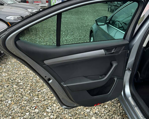 Сірий Шкода Суперб, об'ємом двигуна 2 л та пробігом 246 тис. км за 15900 $, фото 24 на Automoto.ua