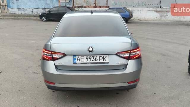 Шкода Суперб 2015 у Кривому Розі на Automoto.ua Сірий Шкода Суперб, об'ємом двигуна 1.8 л та пробігом 175 тис. км за 16999 $, фото 5 на Automoto.ua