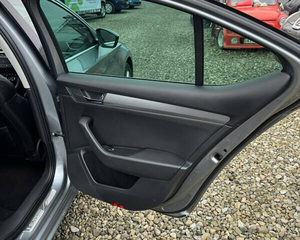 Сірий Шкода Суперб, об'ємом двигуна 2 л та пробігом 246 тис. км за 15900 $, фото 33 на Automoto.ua