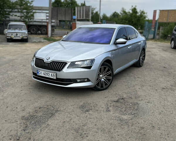 Сірий Шкода Суперб, об'ємом двигуна 1.97 л та пробігом 262 тис. км за 18000 $, фото 5 на Automoto.ua