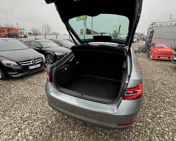 Сірий Шкода Суперб, об'ємом двигуна 2 л та пробігом 246 тис. км за 15900 $, фото 28 на Automoto.ua