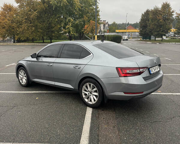 Сірий Шкода Суперб, об'ємом двигуна 1.97 л та пробігом 260 тис. км за 17650 $, фото 5 на Automoto.ua