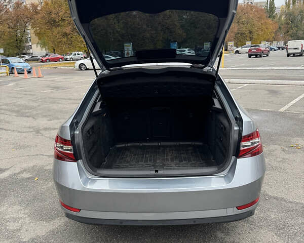 Сірий Шкода Суперб, об'ємом двигуна 1.97 л та пробігом 262 тис. км за 16000 $, фото 13 на Automoto.ua