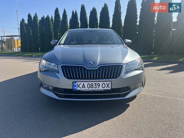 Серый Шкода Суперб, объемом двигателя 1.8 л и пробегом 122 тыс. км за 15500 $, фото 1 на Automoto.ua