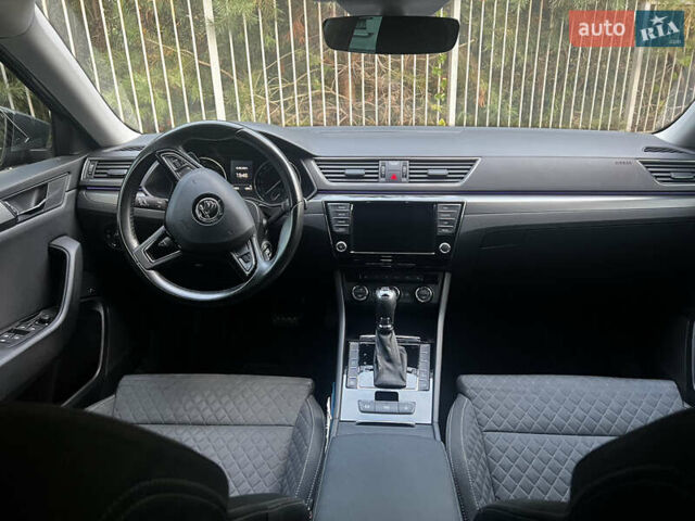 Серый Шкода Суперб, объемом двигателя 2 л и пробегом 297 тыс. км за 17000 $, фото 18 на Automoto.ua