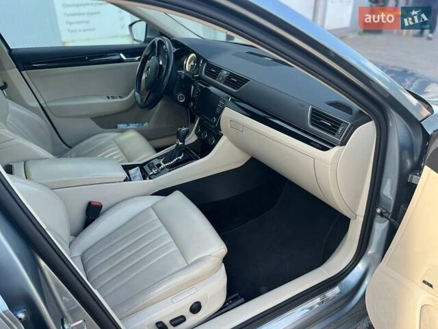 Серый Шкода Суперб, объемом двигателя 1.8 л и пробегом 280 тыс. км за 18500 $, фото 5 на Automoto.ua
