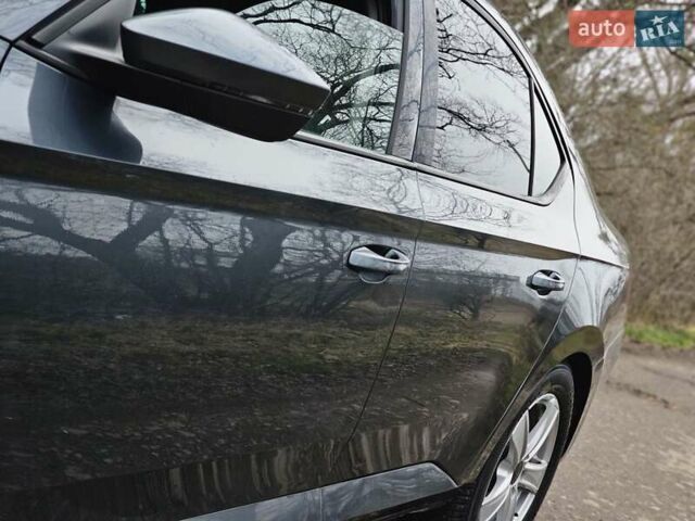 Серый Шкода Суперб, объемом двигателя 1.6 л и пробегом 201 тыс. км за 13800 $, фото 8 на Automoto.ua