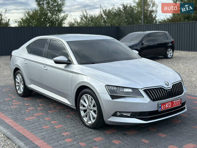 Серый Шкода Суперб, объемом двигателя 1.97 л и пробегом 242 тыс. км за 16500 $, фото 4 на Automoto.ua