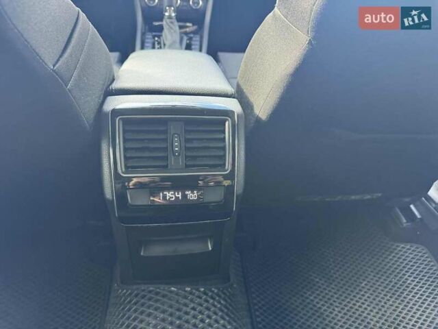 Сірий Шкода Суперб, об'ємом двигуна 1.97 л та пробігом 294 тис. км за 15890 $, фото 25 на Automoto.ua