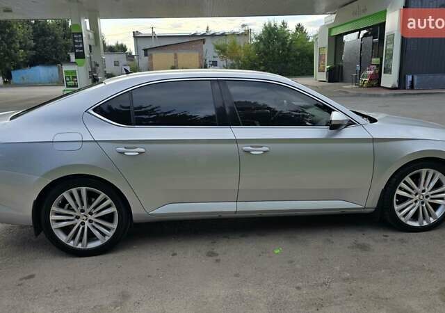 Сірий Шкода Суперб, об'ємом двигуна 1.8 л та пробігом 154 тис. км за 15500 $, фото 4 на Automoto.ua