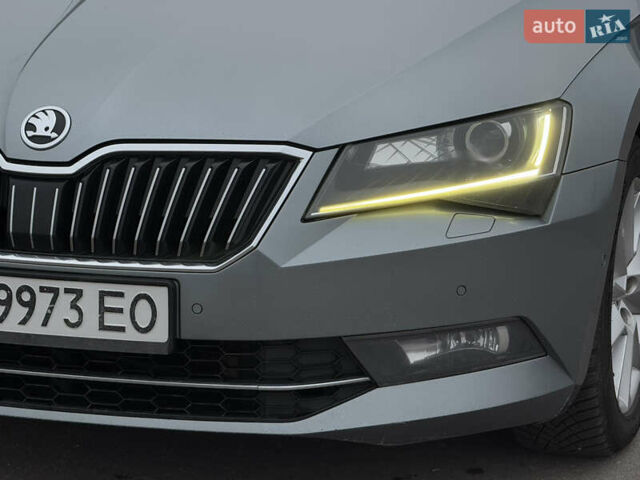 Серый Шкода Суперб, объемом двигателя 2 л и пробегом 252 тыс. км за 15800 $, фото 7 на Automoto.ua