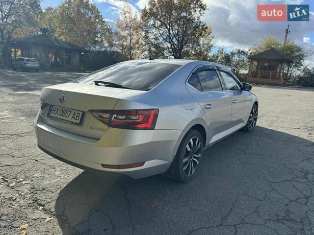 Сірий Шкода Суперб, об'ємом двигуна 1.97 л та пробігом 294 тис. км за 15890 $, фото 10 на Automoto.ua