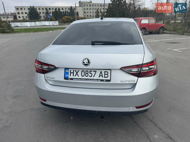 Шкода Суперб 2016 у Хмельницькому на Automoto.ua Сірий Шкода Суперб, об'ємом двигуна 1.97 л та пробігом 294 тис. км за 15949 $, фото 5 на Automoto.ua