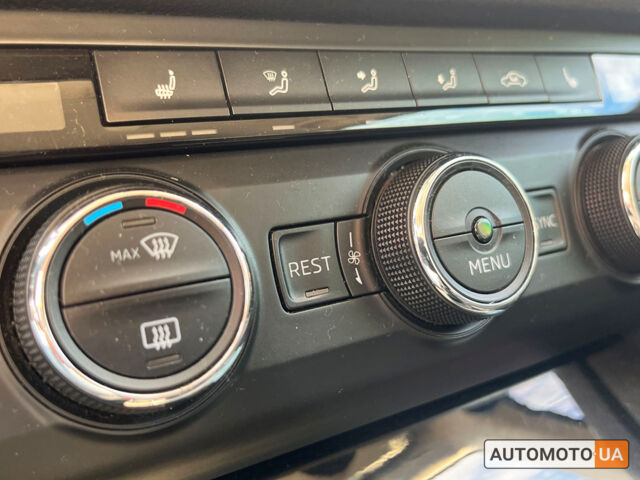 Серый Шкода Суперб, объемом двигателя 2 л и пробегом 274 тыс. км за 17100 $, фото 17 на Automoto.ua