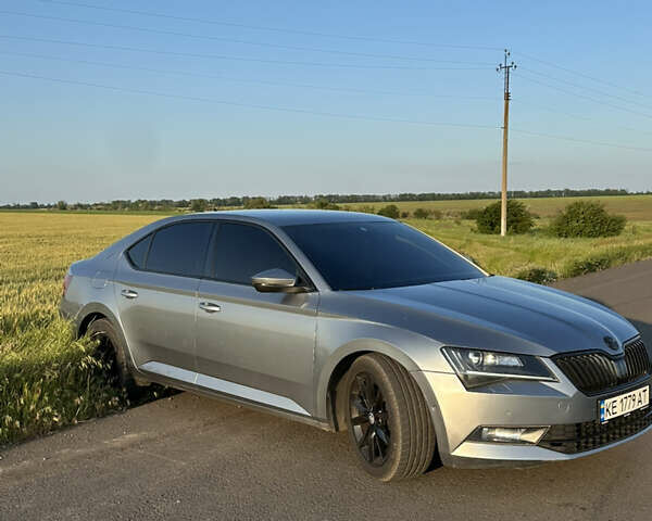 Серый Шкода Суперб, объемом двигателя 1.6 л и пробегом 247 тыс. км за 15500 $, фото 6 на Automoto.ua