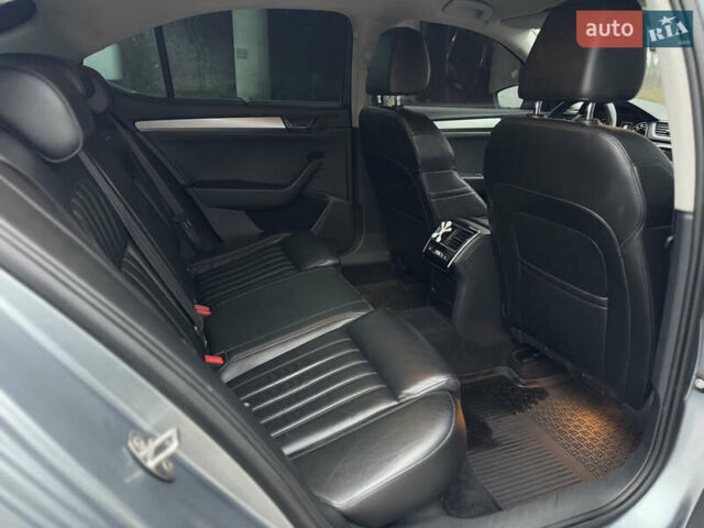 Серый Шкода Суперб, объемом двигателя 2 л и пробегом 252 тыс. км за 15800 $, фото 29 на Automoto.ua