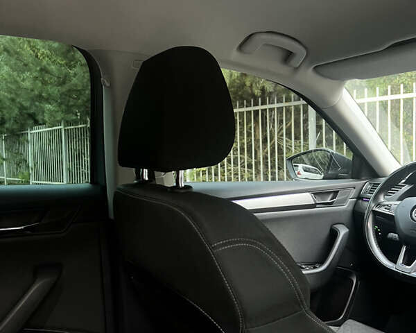 Серый Шкода Суперб, объемом двигателя 2 л и пробегом 297 тыс. км за 17000 $, фото 14 на Automoto.ua