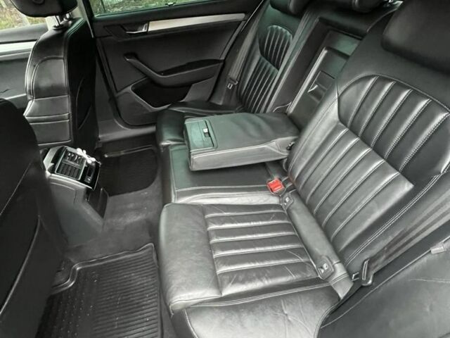 Серый Шкода Суперб, объемом двигателя 2 л и пробегом 242 тыс. км за 15000 $, фото 6 на Automoto.ua