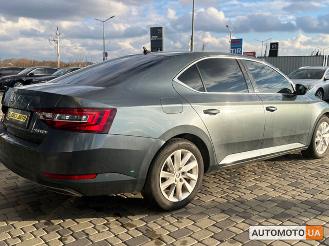 Серый Шкода Суперб, объемом двигателя 2 л и пробегом 274 тыс. км за 17100 $, фото 6 на Automoto.ua