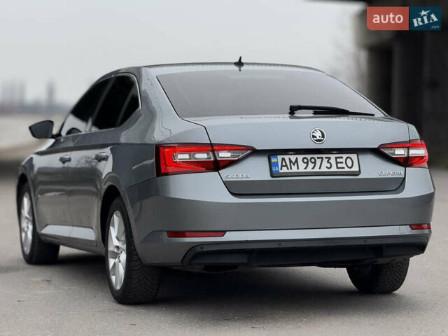 Серый Шкода Суперб, объемом двигателя 2 л и пробегом 252 тыс. км за 15800 $, фото 9 на Automoto.ua