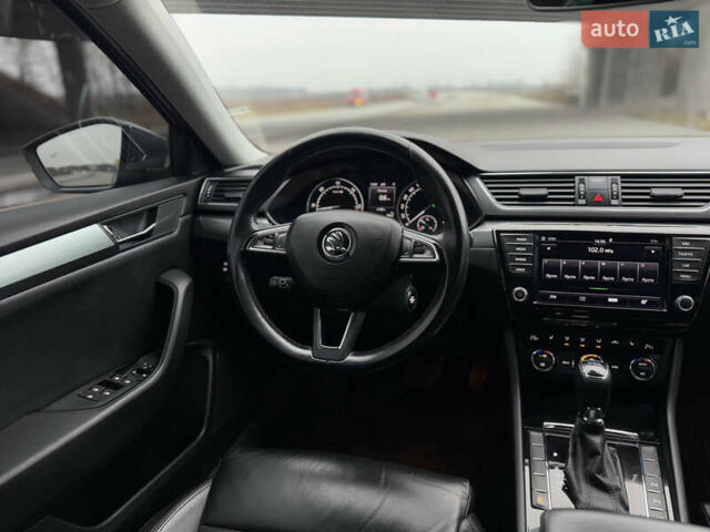 Серый Шкода Суперб, объемом двигателя 2 л и пробегом 252 тыс. км за 15800 $, фото 17 на Automoto.ua