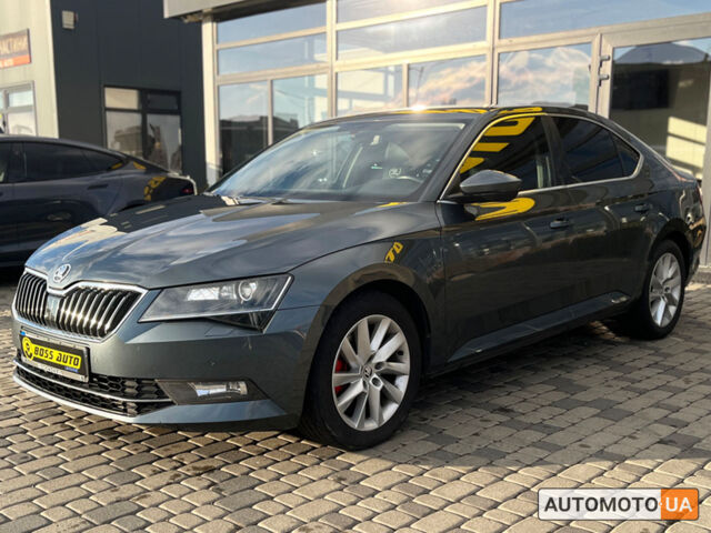 Серый Шкода Суперб, объемом двигателя 2 л и пробегом 274 тыс. км за 17100 $, фото 2 на Automoto.ua