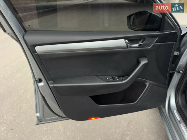 Серый Шкода Суперб, объемом двигателя 2 л и пробегом 252 тыс. км за 15800 $, фото 25 на Automoto.ua