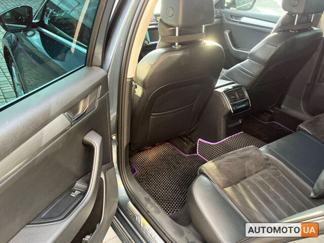 Серый Шкода Суперб, объемом двигателя 2 л и пробегом 274 тыс. км за 17100 $, фото 22 на Automoto.ua