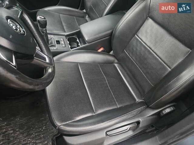 Серый Шкода Суперб, объемом двигателя 1.6 л и пробегом 201 тыс. км за 13800 $, фото 24 на Automoto.ua