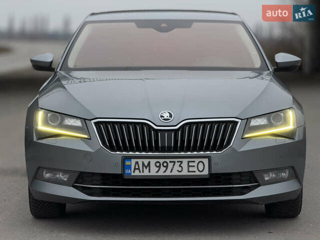 Серый Шкода Суперб, объемом двигателя 2 л и пробегом 252 тыс. км за 15800 $, фото 6 на Automoto.ua