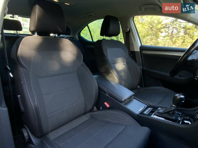 Серый Шкода Суперб, объемом двигателя 1.97 л и пробегом 223 тыс. км за 17999 $, фото 12 на Automoto.ua