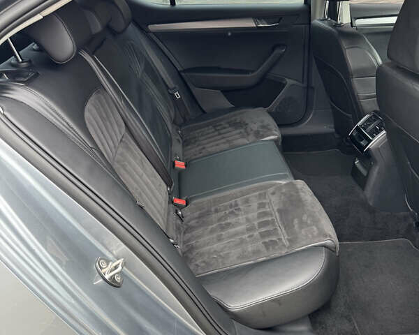 Сірий Шкода Суперб, об'ємом двигуна 1.97 л та пробігом 262 тис. км за 16000 $, фото 9 на Automoto.ua