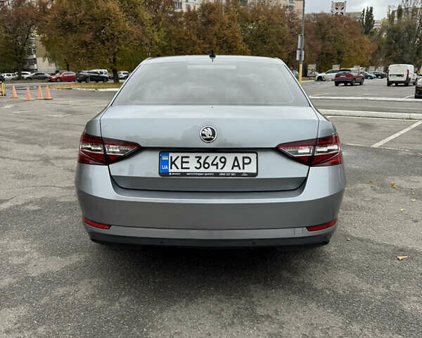 Серый Шкода Суперб, объемом двигателя 1.97 л и пробегом 260 тыс. км за 17350 $, фото 2 на Automoto.ua