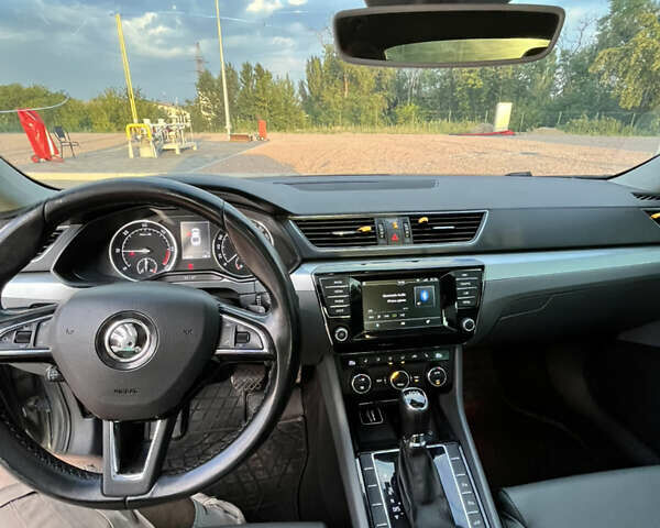 Серый Шкода Суперб, объемом двигателя 2 л и пробегом 238 тыс. км за 17800 $, фото 19 на Automoto.ua