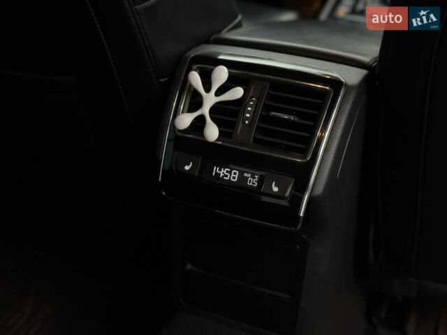 Серый Шкода Суперб, объемом двигателя 2 л и пробегом 252 тыс. км за 15800 $, фото 30 на Automoto.ua