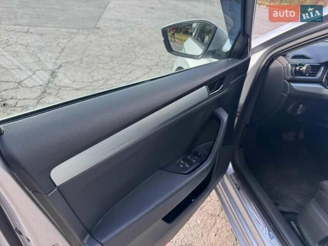 Сірий Шкода Суперб, об'ємом двигуна 1.97 л та пробігом 294 тис. км за 15890 $, фото 20 на Automoto.ua
