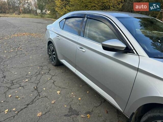 Сірий Шкода Суперб, об'ємом двигуна 1.97 л та пробігом 294 тис. км за 15890 $, фото 7 на Automoto.ua