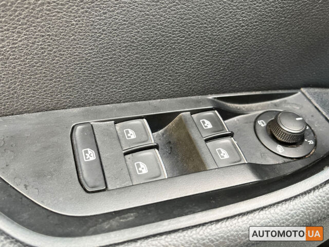 Серый Шкода Суперб, объемом двигателя 2 л и пробегом 274 тыс. км за 17100 $, фото 10 на Automoto.ua