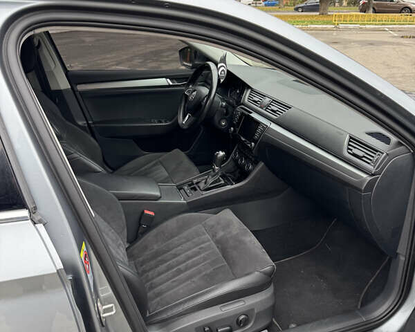 Сірий Шкода Суперб, об'ємом двигуна 1.97 л та пробігом 262 тис. км за 16000 $, фото 10 на Automoto.ua