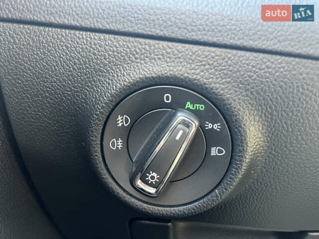 Сірий Шкода Суперб, об'ємом двигуна 1.8 л та пробігом 128 тис. км за 15000 $, фото 16 на Automoto.ua